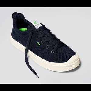 Cariuma IBI Stone Navy Knit Size 5